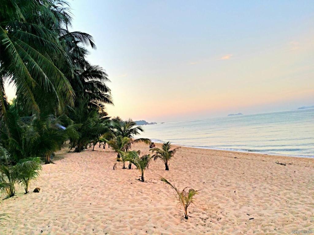 แซงกรีล่า บังกะโลว์ หาดแม่น้ำ ภายนอก รูปภาพ
